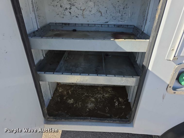 image for item FI0830 2015 Chevrolet Silverado 3500HD utility bed pickup truck