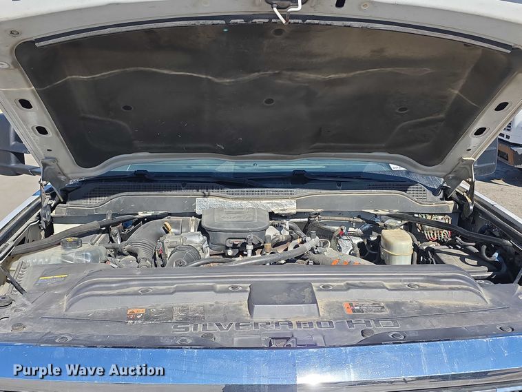 image for item FI0830 2015 Chevrolet Silverado 3500HD utility bed pickup truck