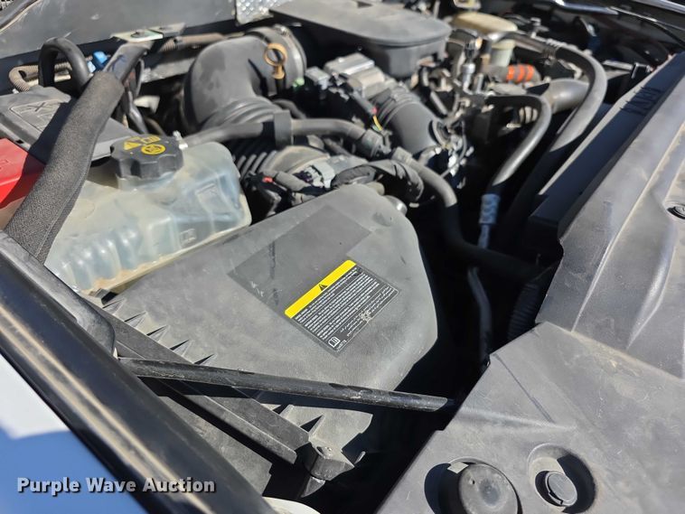 image for item FI0830 2015 Chevrolet Silverado 3500HD utility bed pickup truck