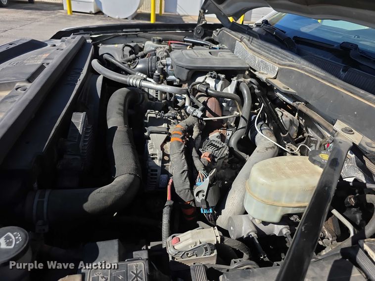 image for item FI0830 2015 Chevrolet Silverado 3500HD utility bed pickup truck