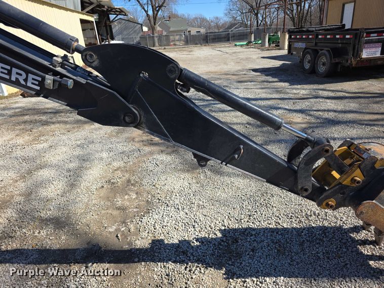 image for item FI0882 2017 John Deere 26G mini excavator