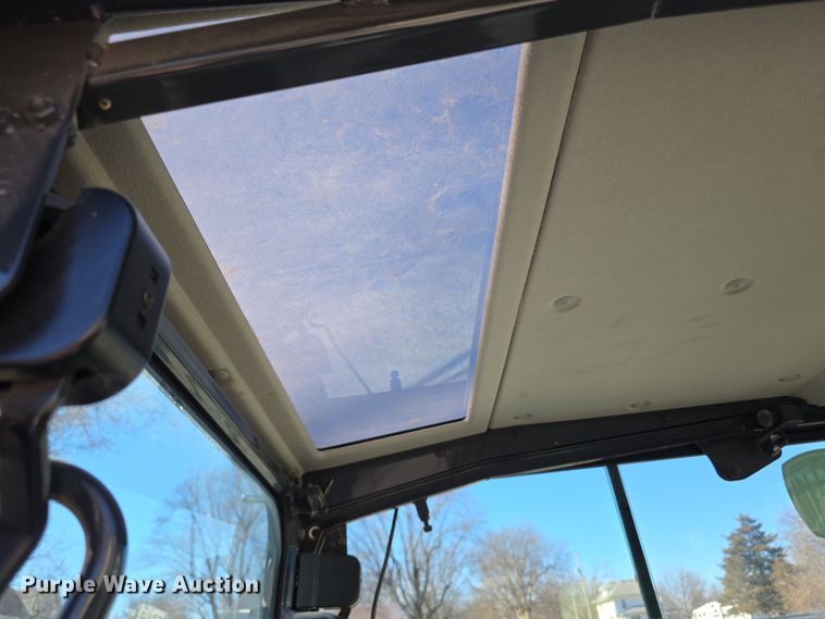 image for item FI0882 2017 John Deere 26G mini excavator