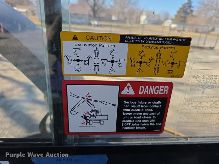 image for item FI0882 2017 John Deere 26G mini excavator