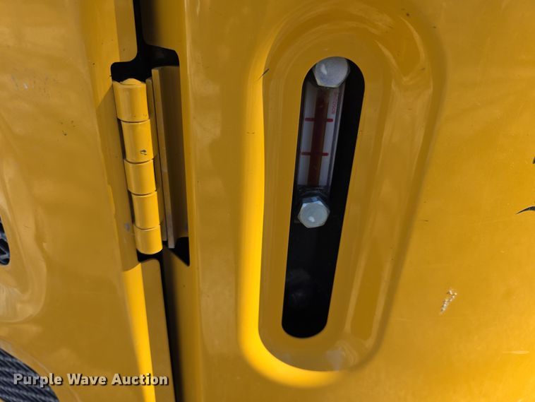 image for item FI0882 2017 John Deere 26G mini excavator