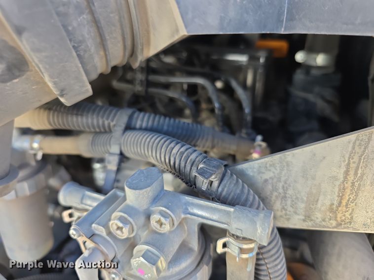 image for item FI0882 2017 John Deere 26G mini excavator