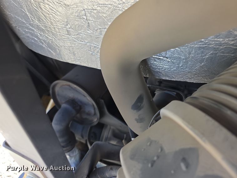 image for item FI0882 2017 John Deere 26G mini excavator