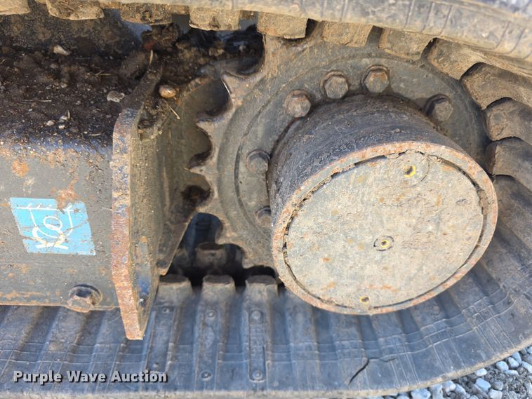 image for item FI0882 2017 John Deere 26G mini excavator