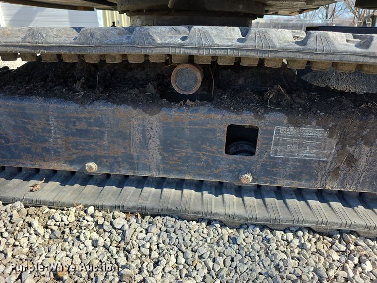 image for item FI0882 2017 John Deere 26G mini excavator