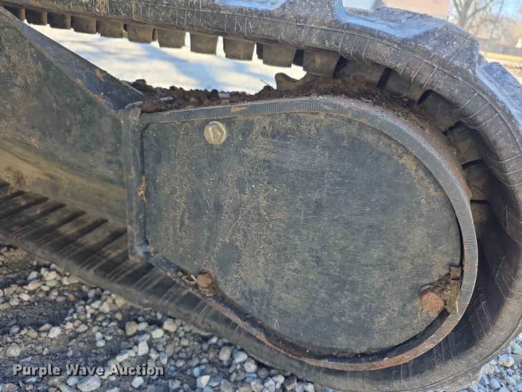 image for item FI0882 2017 John Deere 26G mini excavator