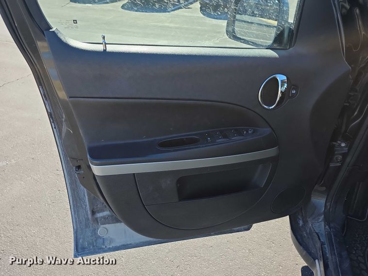 image for item FI0885 2011 Chevrolet HHR SUV