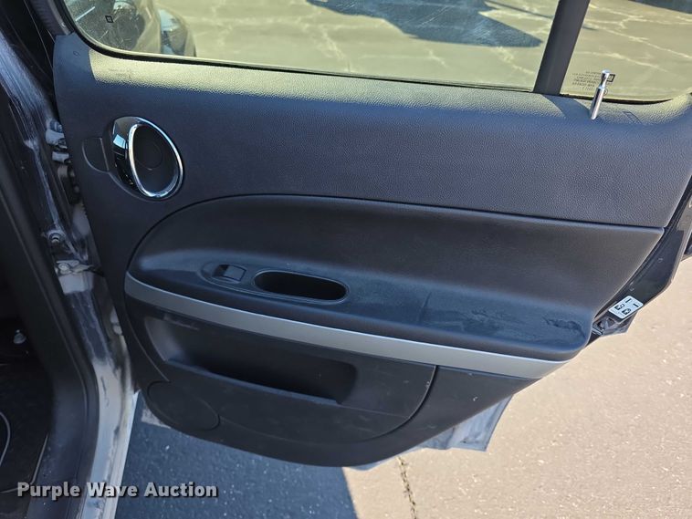 image for item FI0885 2011 Chevrolet HHR SUV