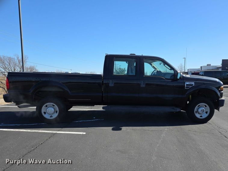 image for item FI0886 2008 Ford F350 XL Super Duty Crew Cab pickup truck