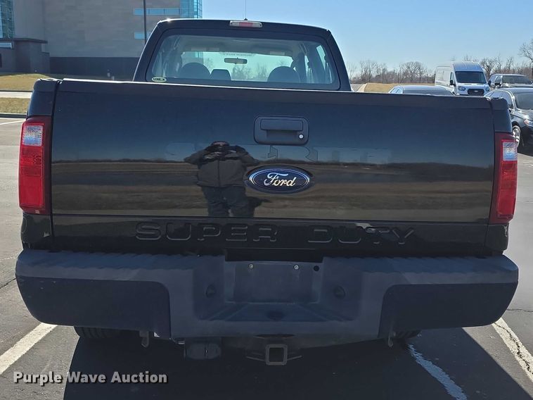 image for item FI0886 2008 Ford F350 XL Super Duty Crew Cab pickup truck