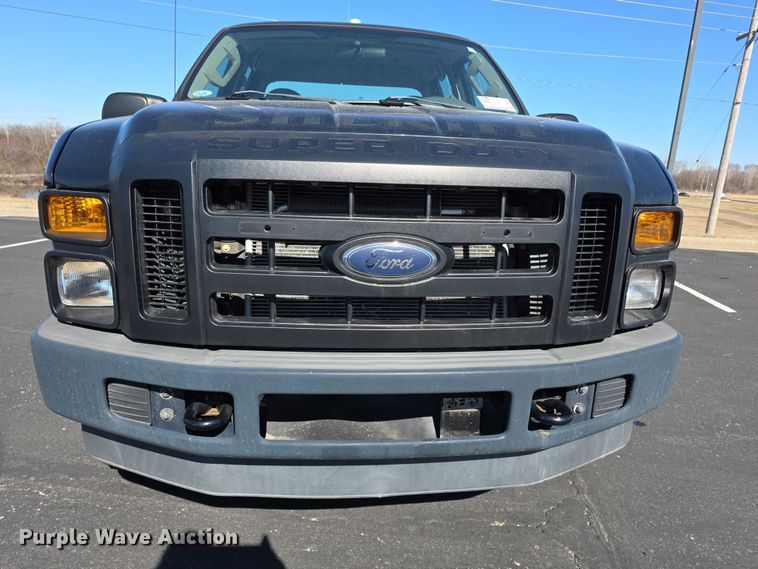 image for item FI0886 2008 Ford F350 XL Super Duty Crew Cab pickup truck