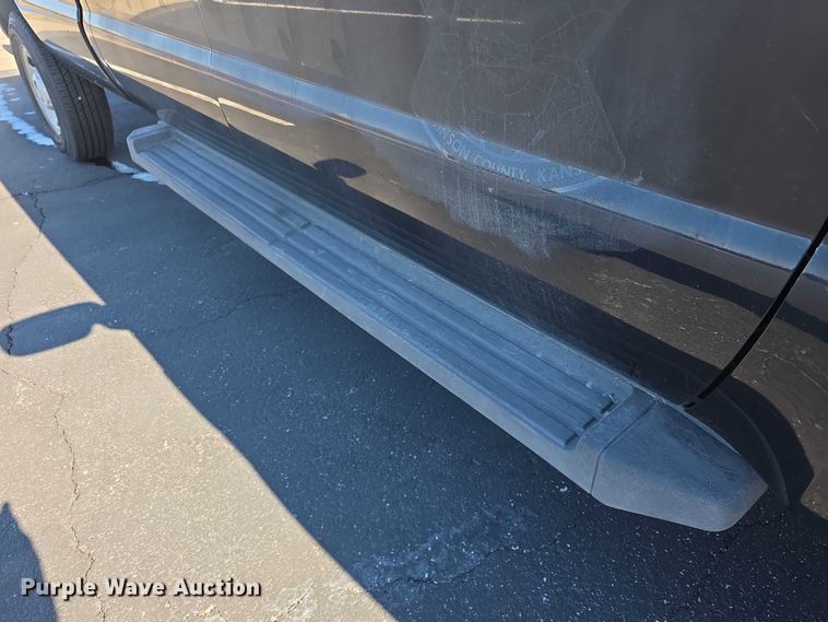 image for item FI0886 2008 Ford F350 XL Super Duty Crew Cab pickup truck