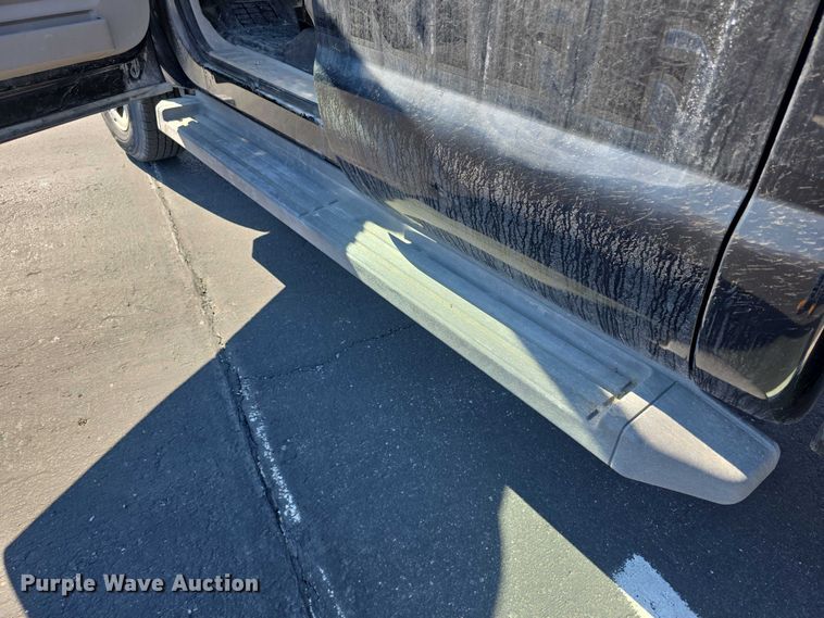 image for item FI0886 2008 Ford F350 XL Super Duty Crew Cab pickup truck