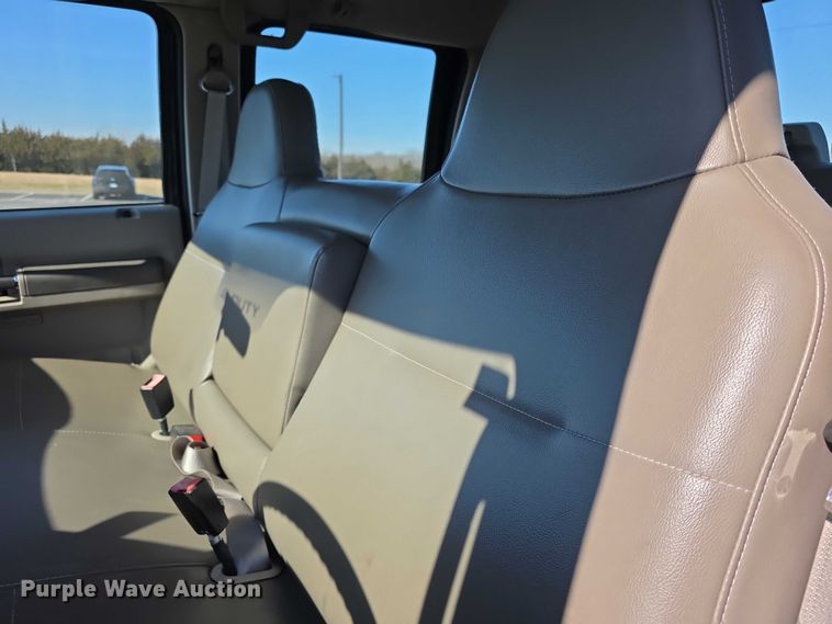 image for item FI0886 2008 Ford F350 XL Super Duty Crew Cab pickup truck