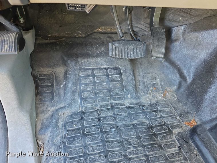 image for item FI0886 2008 Ford F350 XL Super Duty Crew Cab pickup truck