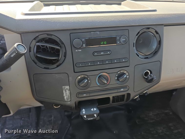 image for item FI0886 2008 Ford F350 XL Super Duty Crew Cab pickup truck