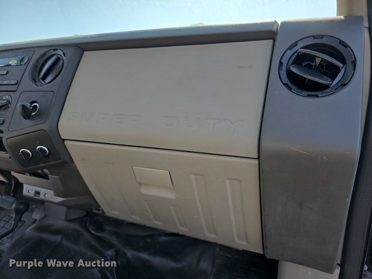 image for item FI0886 2008 Ford F350 XL Super Duty Crew Cab pickup truck