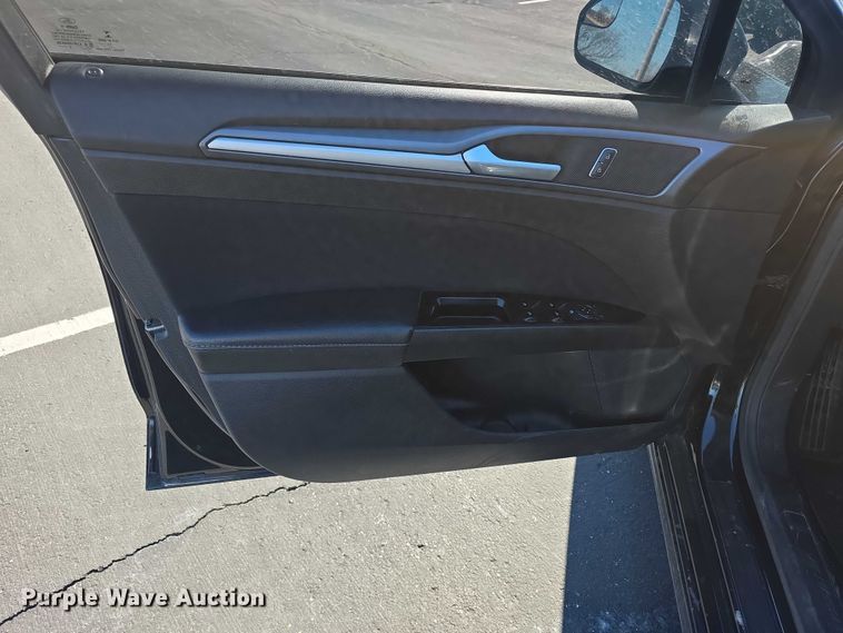 image for item FI0887 2015 Ford Fusion SE 