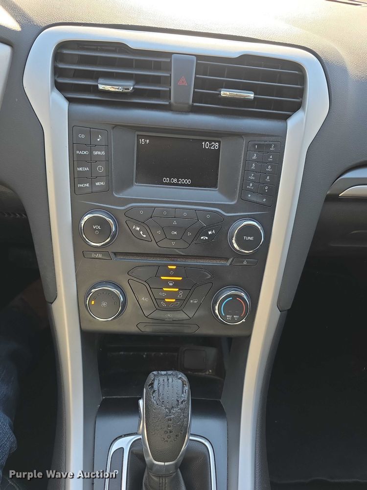 image for item FI0887 2015 Ford Fusion SE 