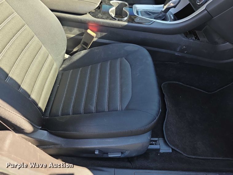 image for item FI0887 2015 Ford Fusion SE 