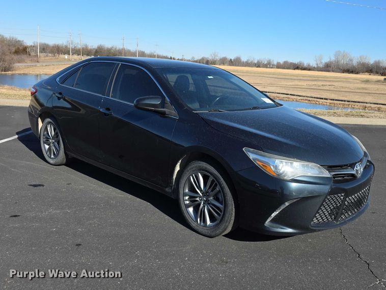 image for item FI0888 2017 Toyota Camry SE 