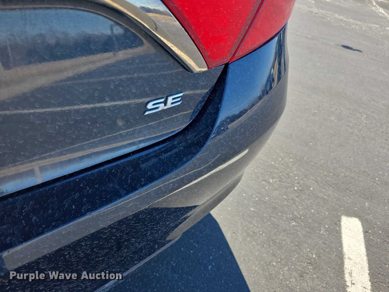 image for item FI0888 2017 Toyota Camry SE 