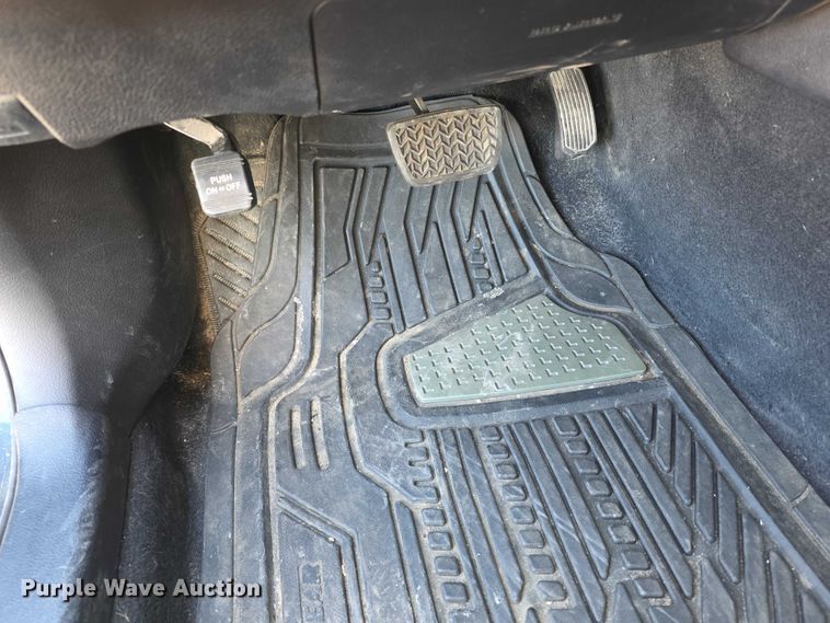 image for item FI0888 2017 Toyota Camry SE 