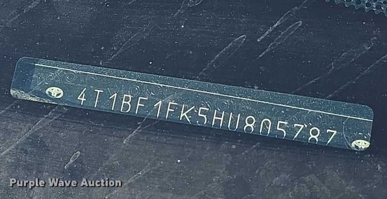 image for item FI0888 2017 Toyota Camry SE 