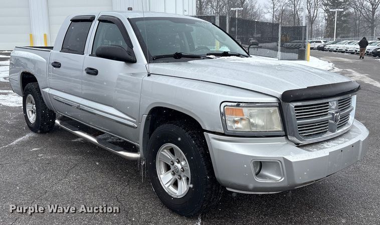 image for item FK1153 2008 Dodge Dakota Crew Cab pickup truck