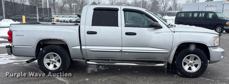 image for item FK1153 2008 Dodge Dakota Crew Cab pickup truck