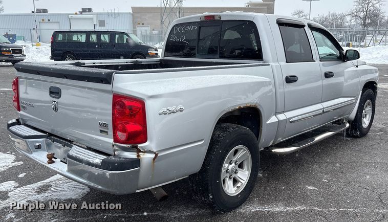 image for item FK1153 2008 Dodge Dakota Crew Cab pickup truck