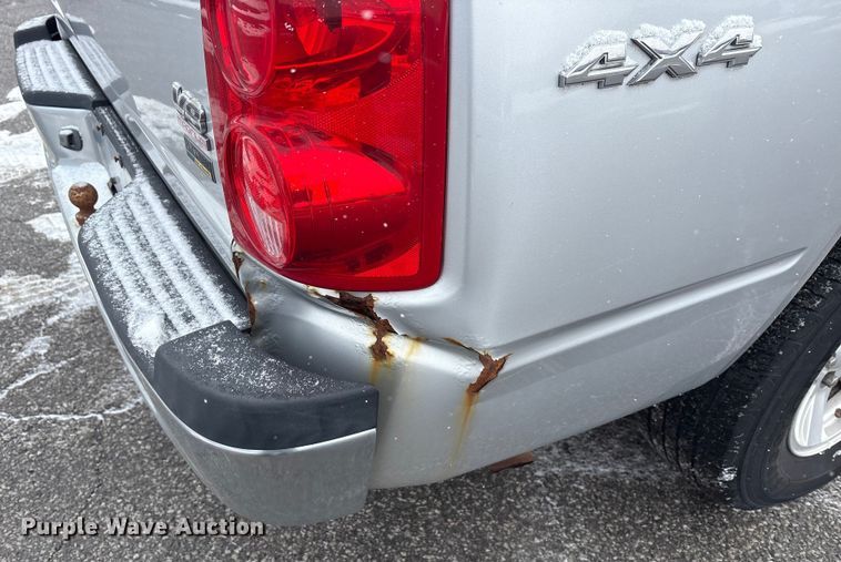 image for item FK1153 2008 Dodge Dakota Crew Cab pickup truck