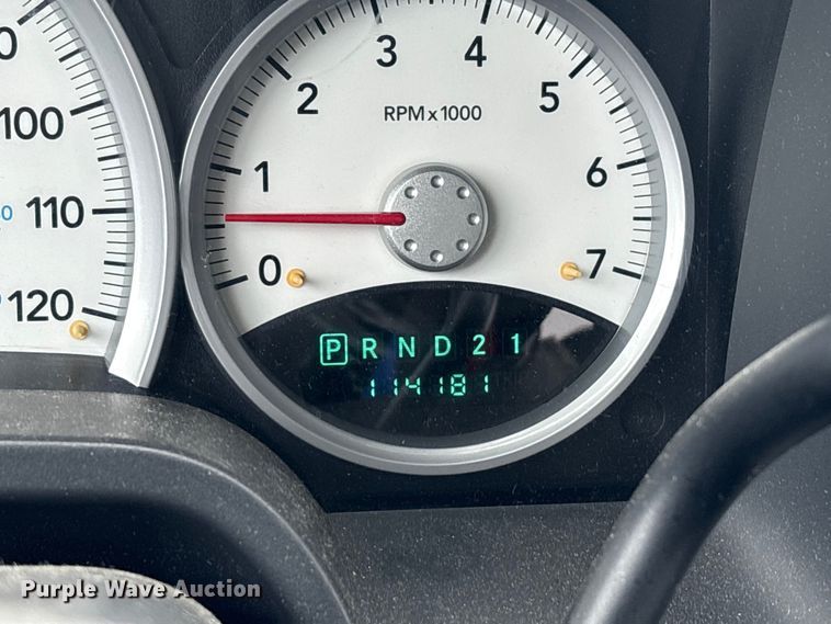 image for item FK1153 2008 Dodge Dakota Crew Cab pickup truck