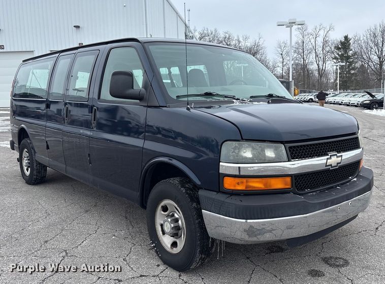 image for item FK1154 2007 Chevrolet Express 3500 van