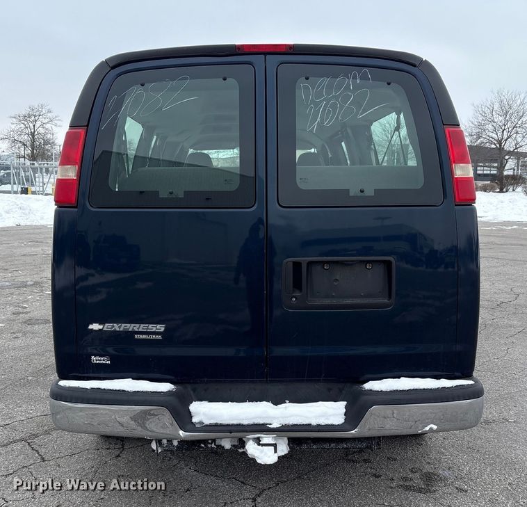 image for item FK1154 2007 Chevrolet Express 3500 van