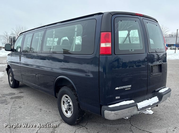 image for item FK1154 2007 Chevrolet Express 3500 van