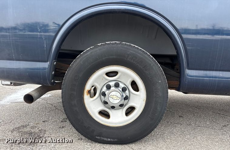 image for item FK1154 2007 Chevrolet Express 3500 van