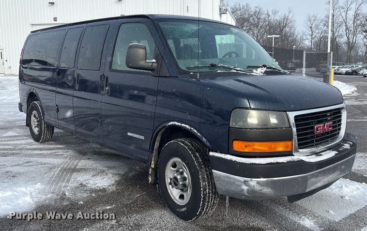 image for item FK1155 2005 GMC Savana van