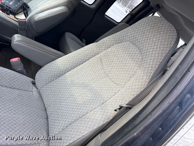 image for item FK1155 2005 GMC Savana van