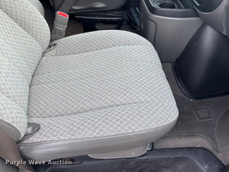 image for item FK1155 2005 GMC Savana van