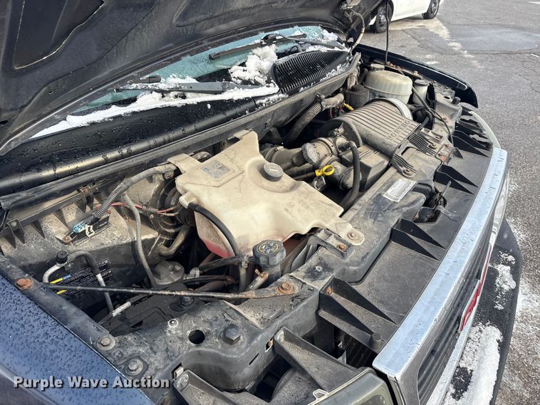 image for item FK1155 2005 GMC Savana van