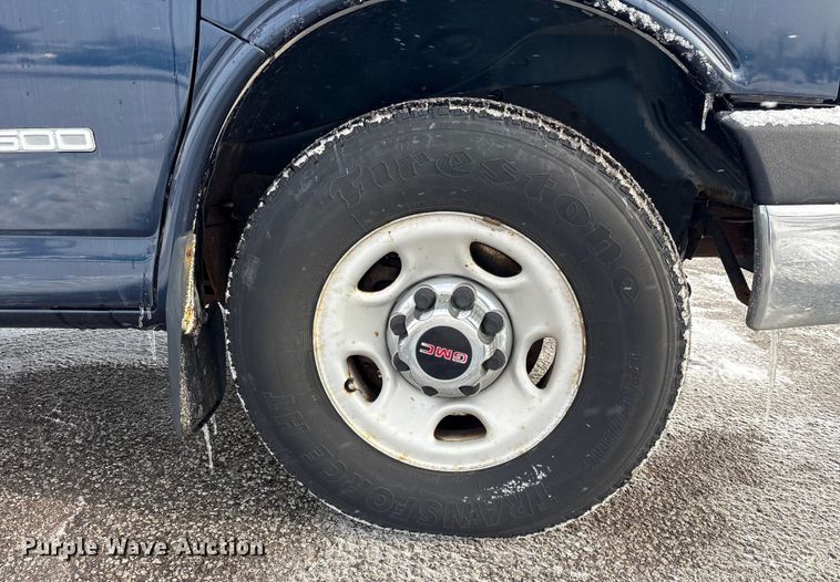 image for item FK1155 2005 GMC Savana van