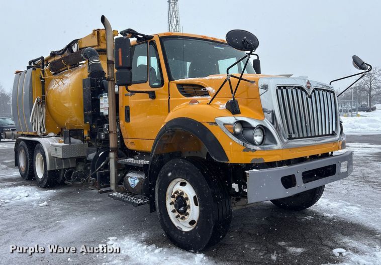 image for item FK1161 2013 International 7500 hydrovac truck