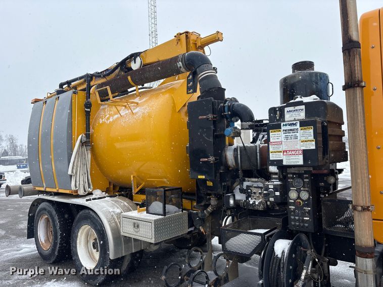 image for item FK1161 2013 International 7500 hydrovac truck