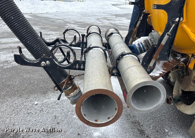 image for item FK1161 2013 International 7500 hydrovac truck