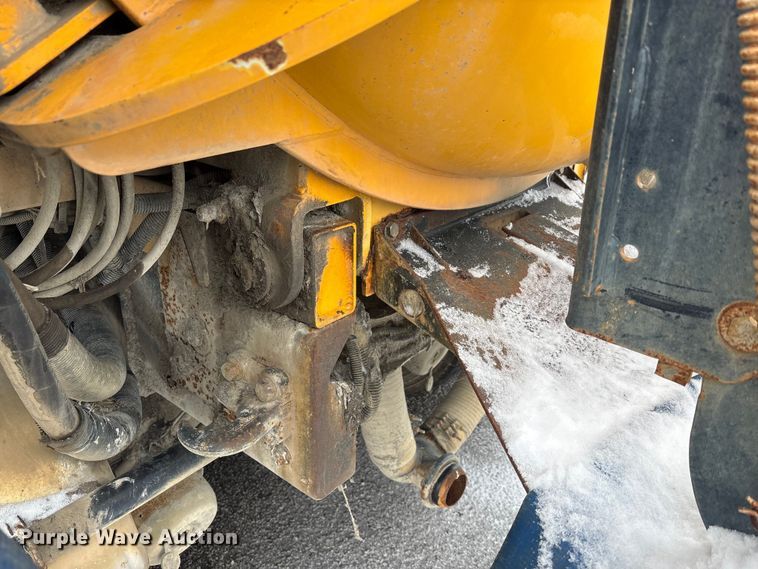 image for item FK1161 2013 International 7500 hydrovac truck