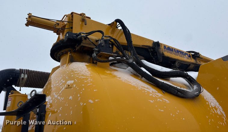 image for item FK1161 2013 International 7500 hydrovac truck